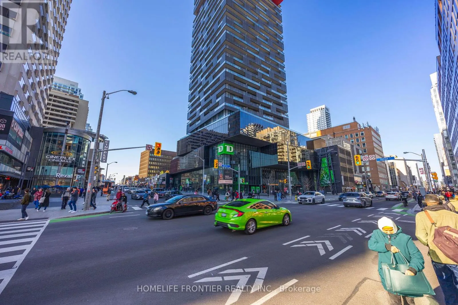 3211 - 117 BROADWAY AVENUE N
