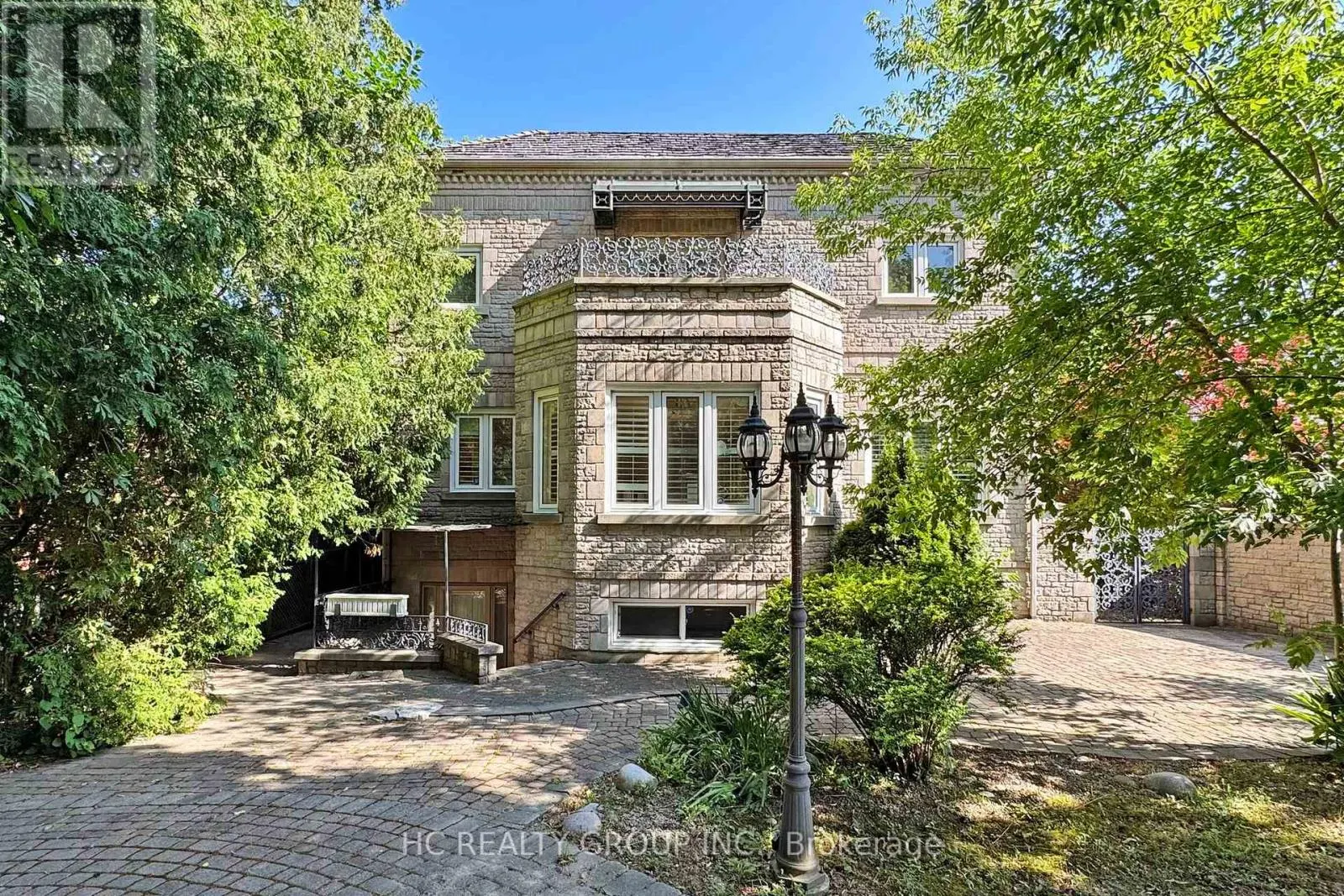 348 GREENFIELD AVENUE