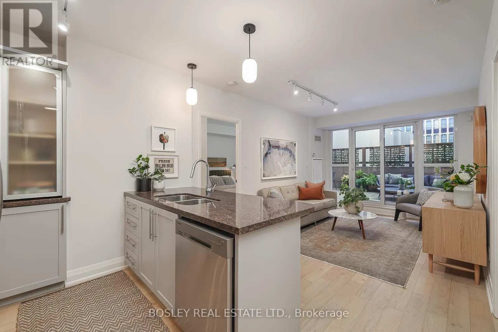 201 - 1430 YONGE STREET