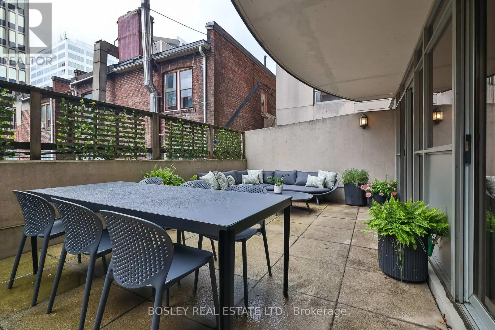 201 - 1430 YONGE STREET