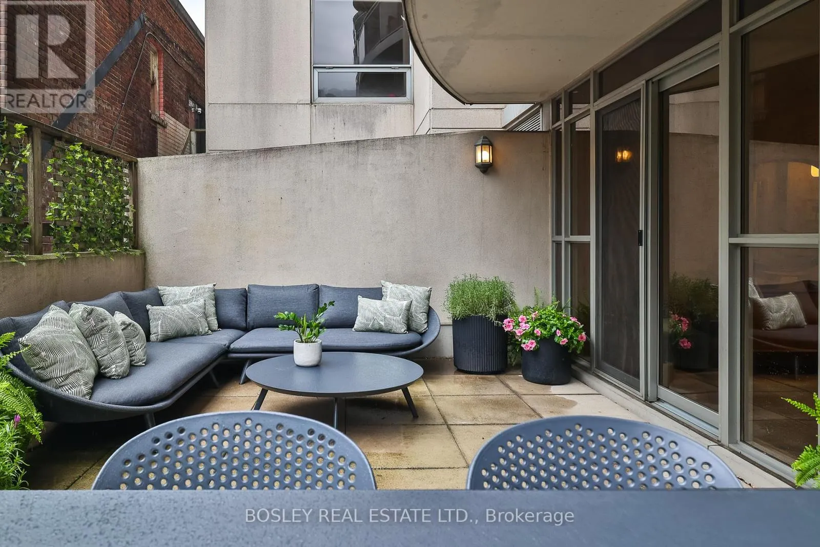 201 - 1430 YONGE STREET