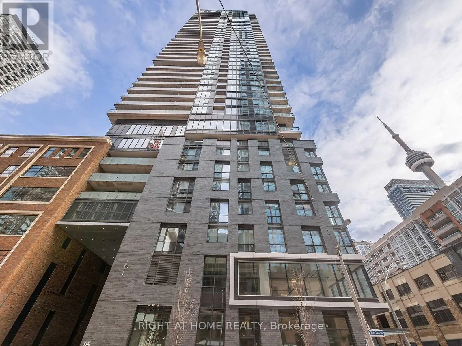 311 - 115 BLUE JAYS WAY