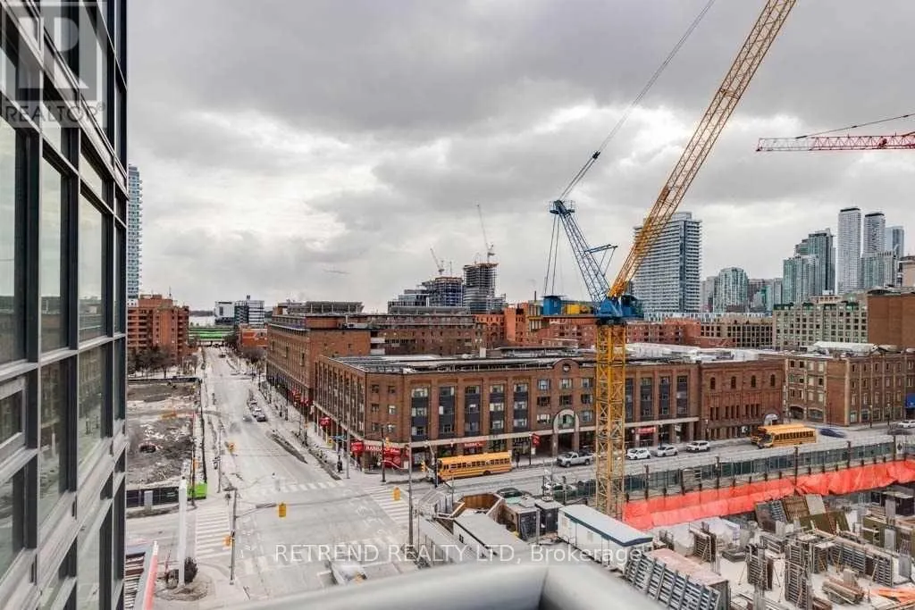 704 - 39 SHERBOURNE STREET