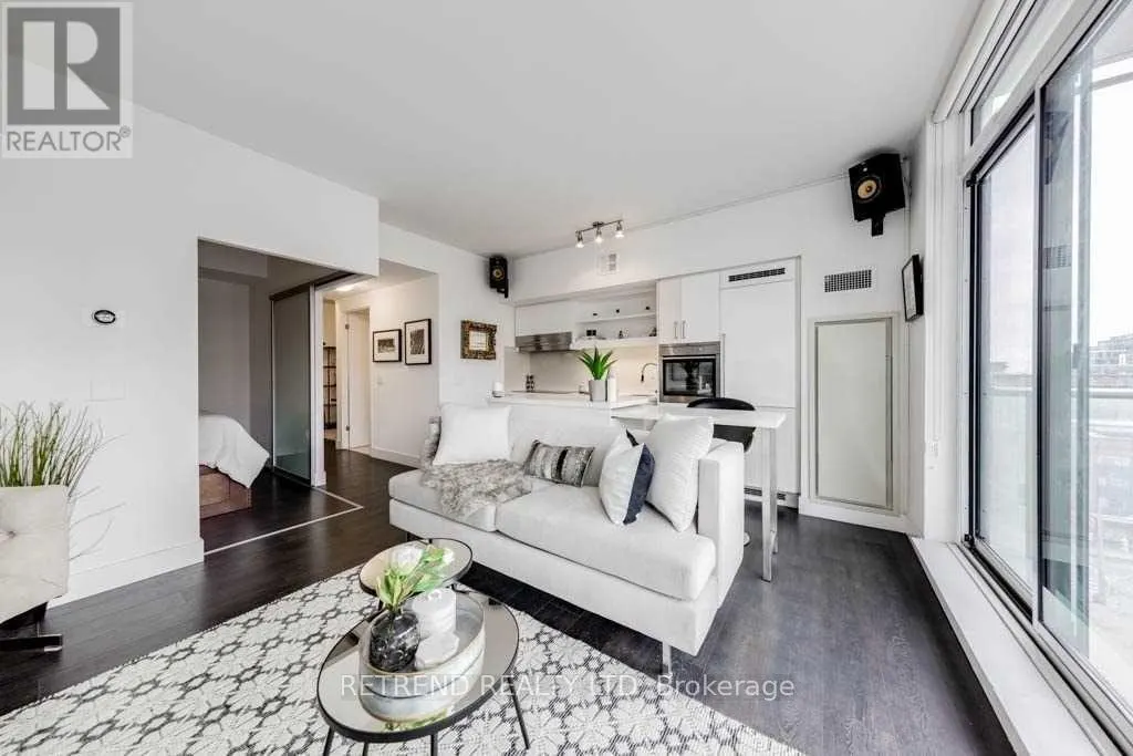 704 - 39 SHERBOURNE STREET