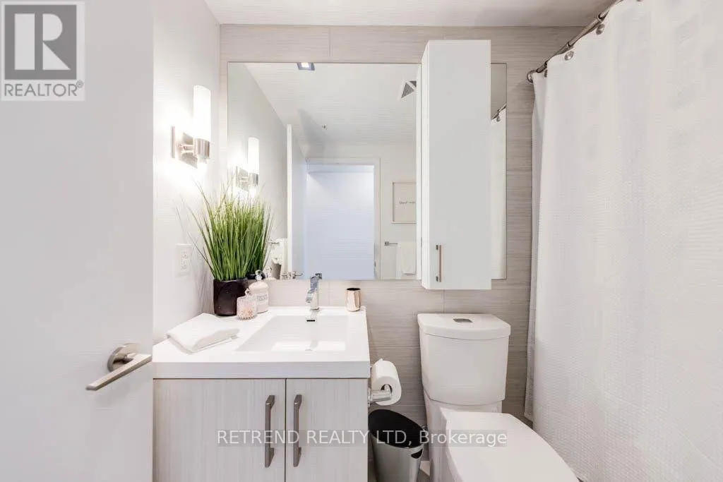 704 - 39 SHERBOURNE STREET