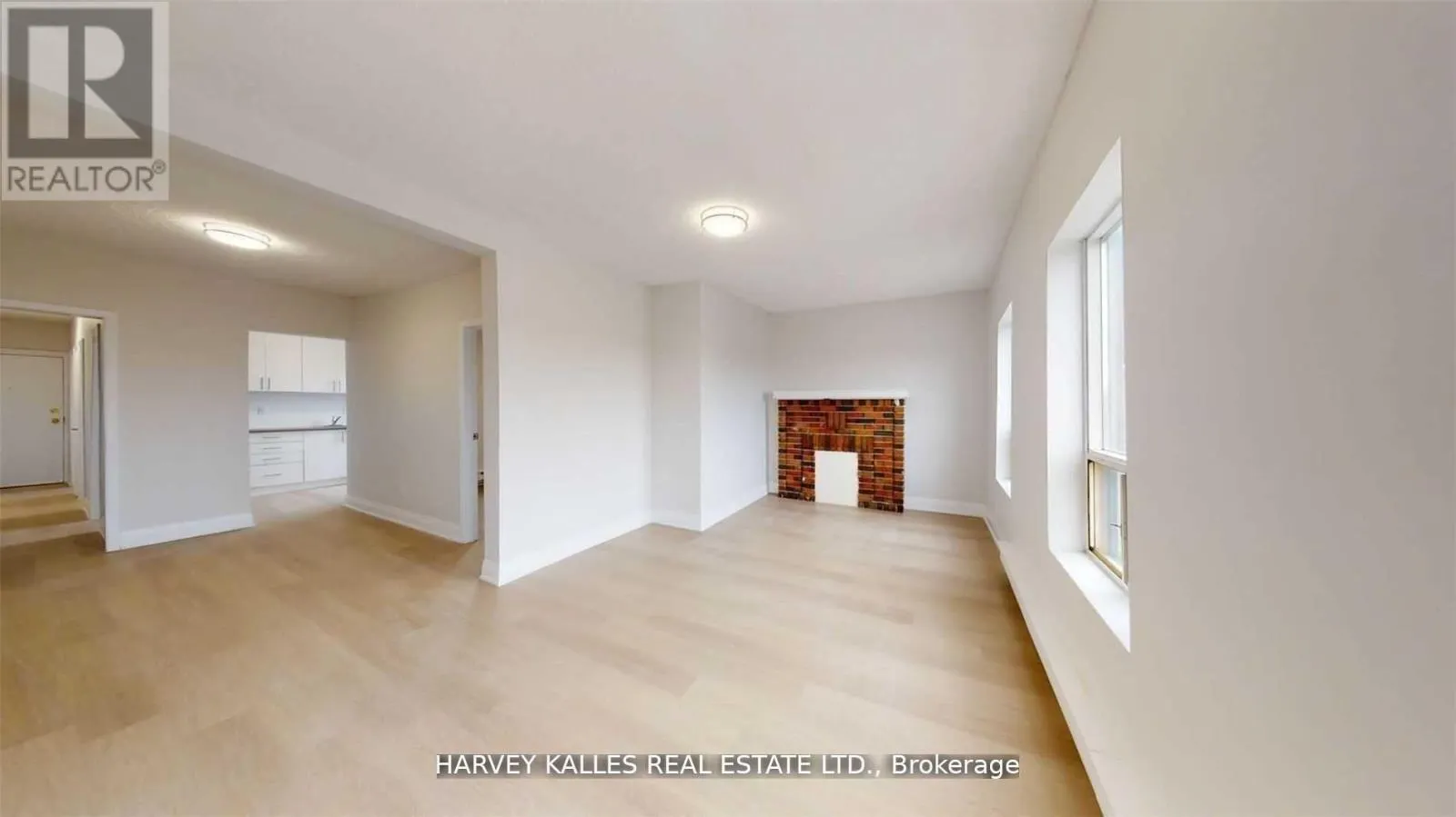 6 - 98 NORTHCLIFFE BOULEVARD
