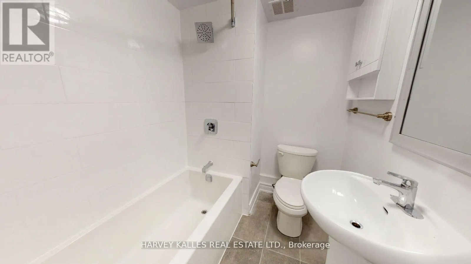 205 - 399 DUPONT STREET