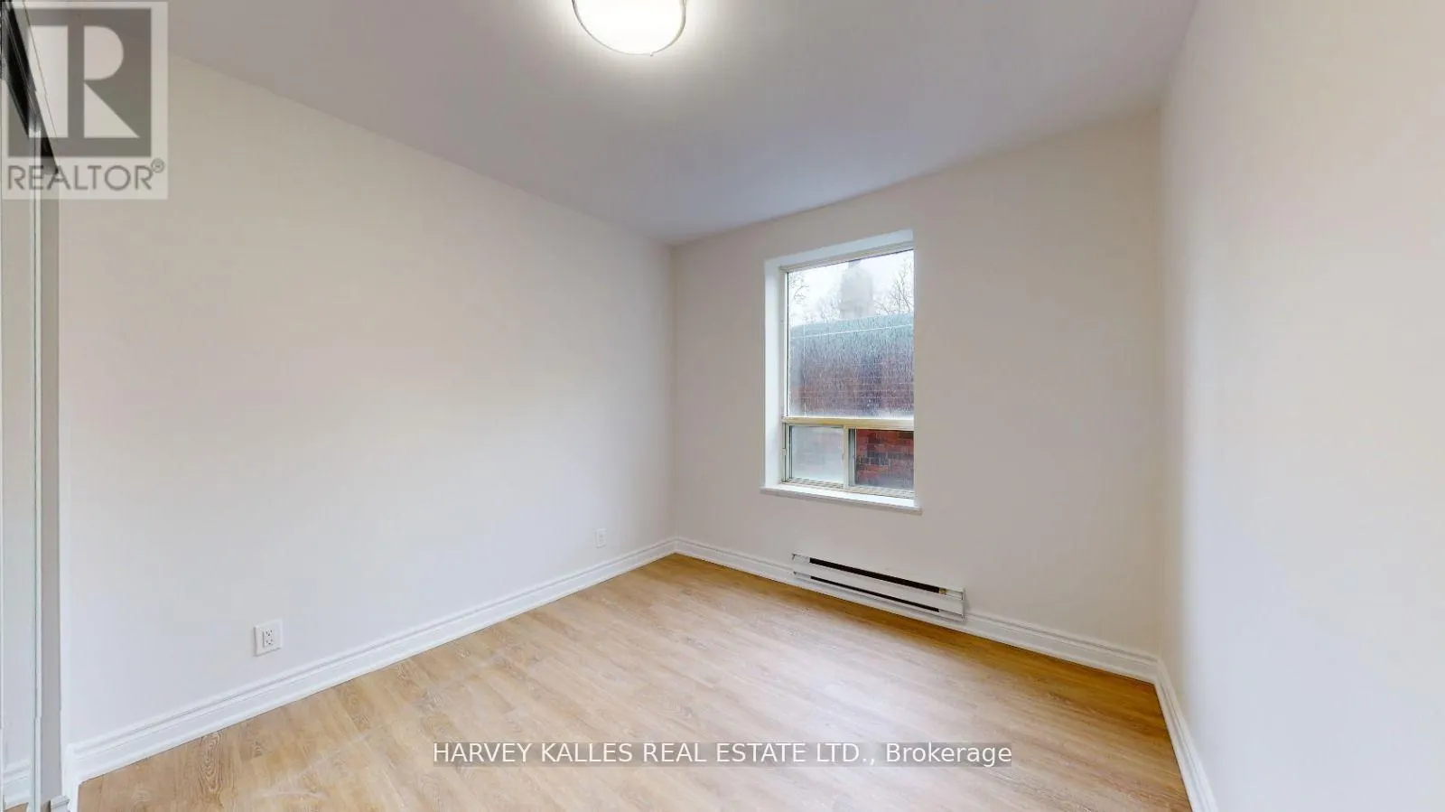 205 - 399 DUPONT STREET