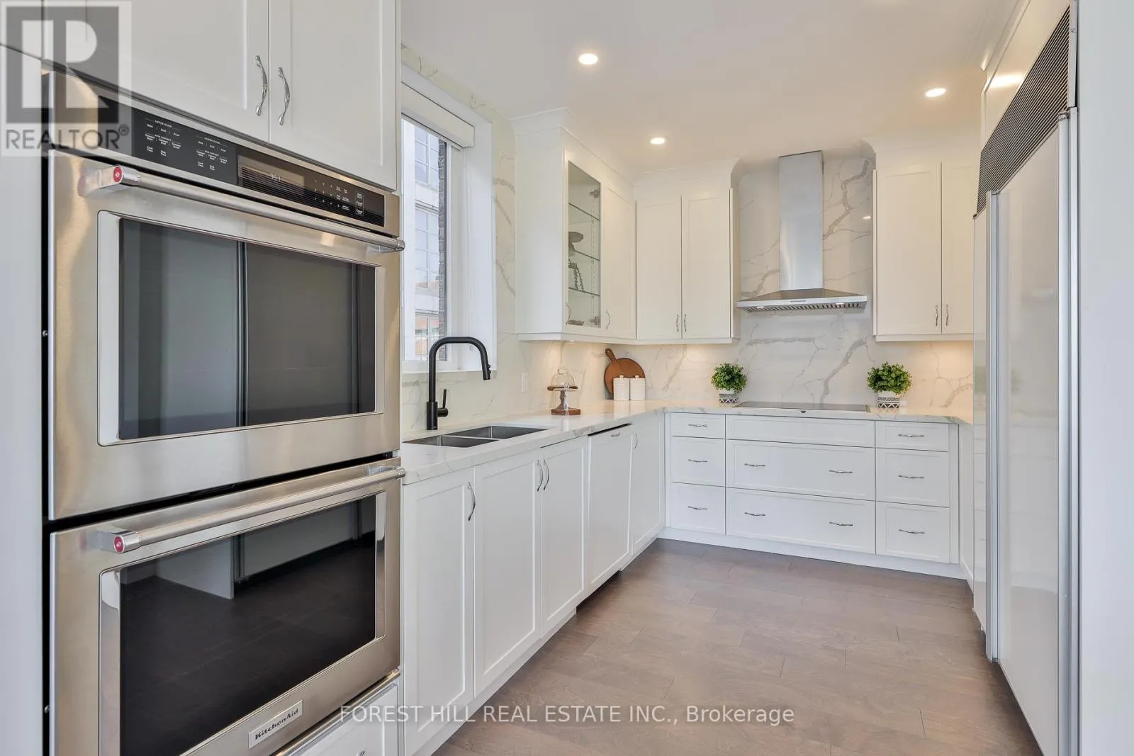 603 - 18A HAZELTON AVENUE