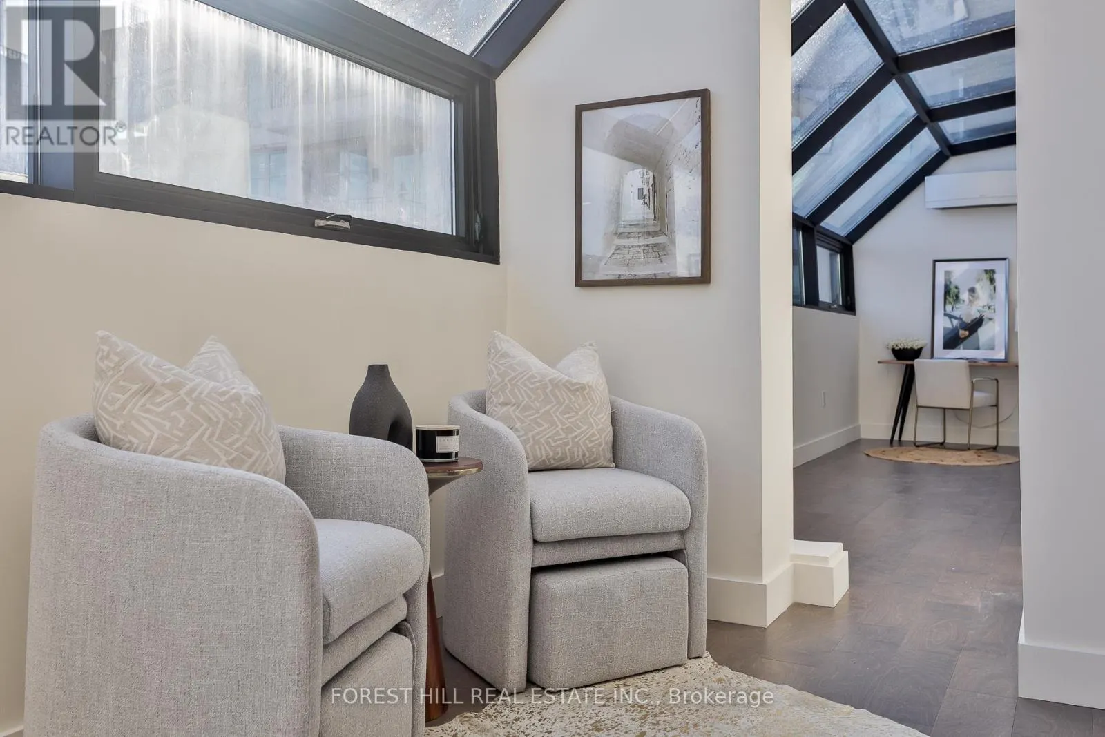 603 - 18A HAZELTON AVENUE
