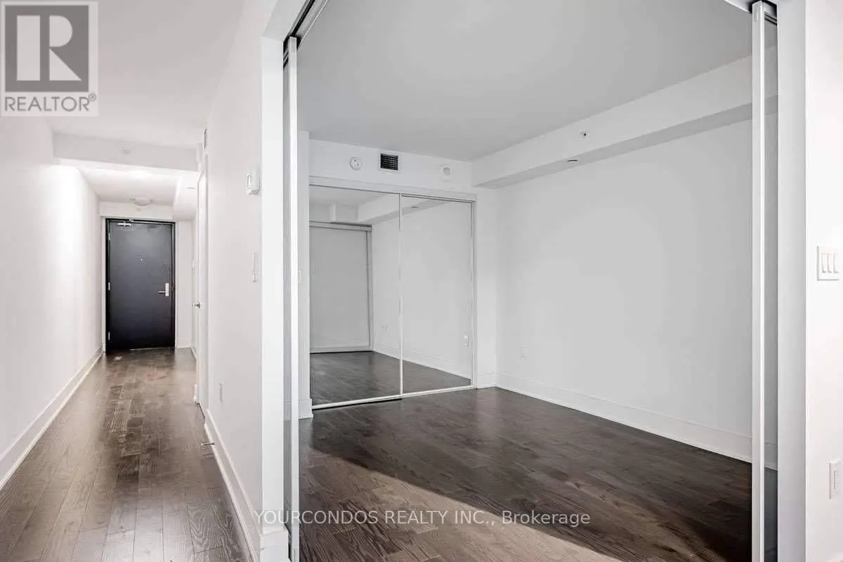 718 - 955 BAY STREET