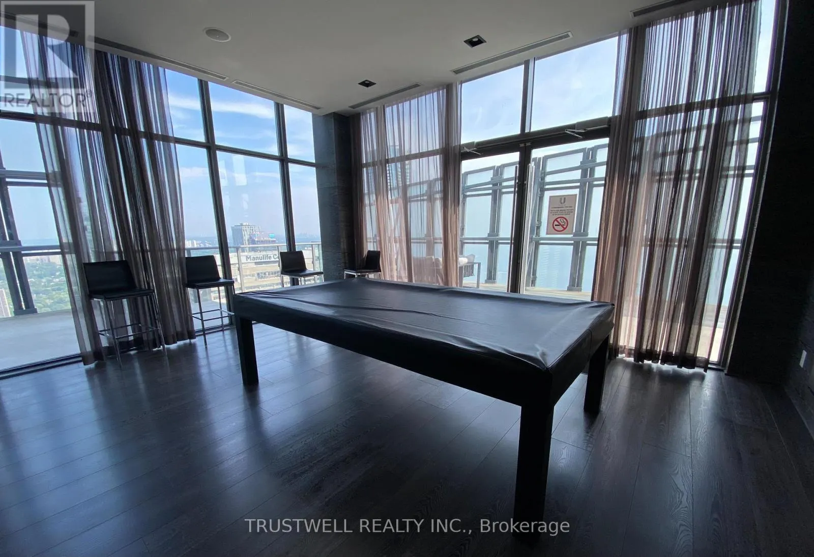 2404 - 1080 BAY STREET