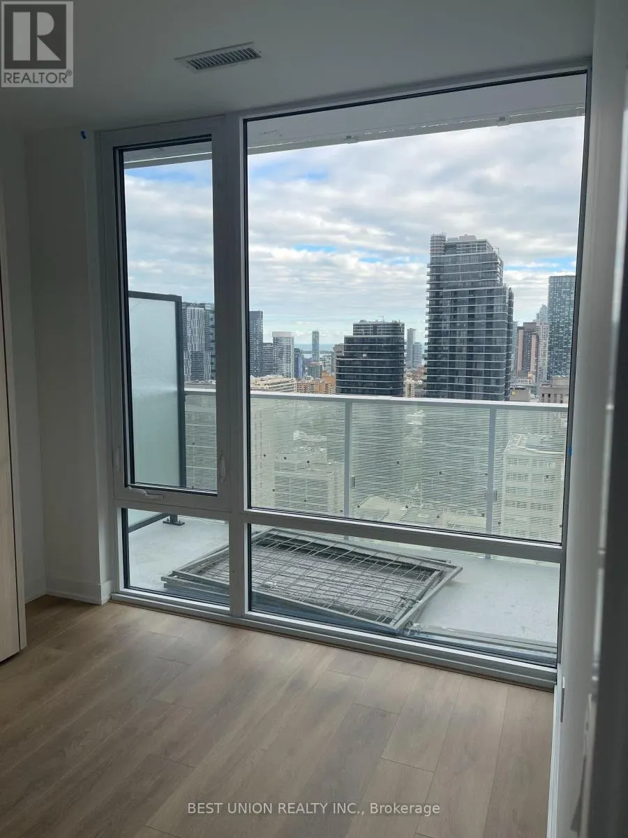 501 YONGE STREET