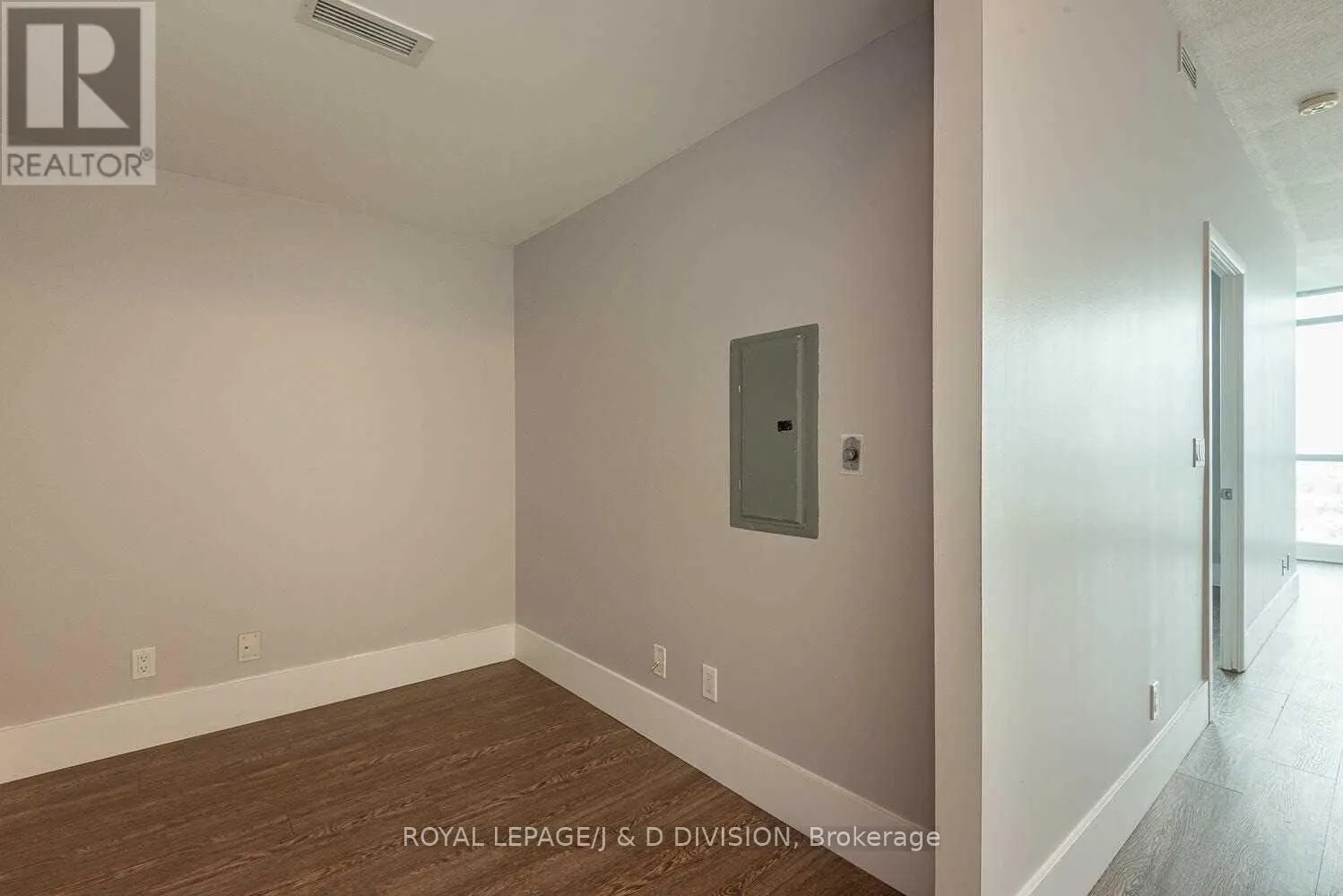 2409 - 18 YONGE STREET