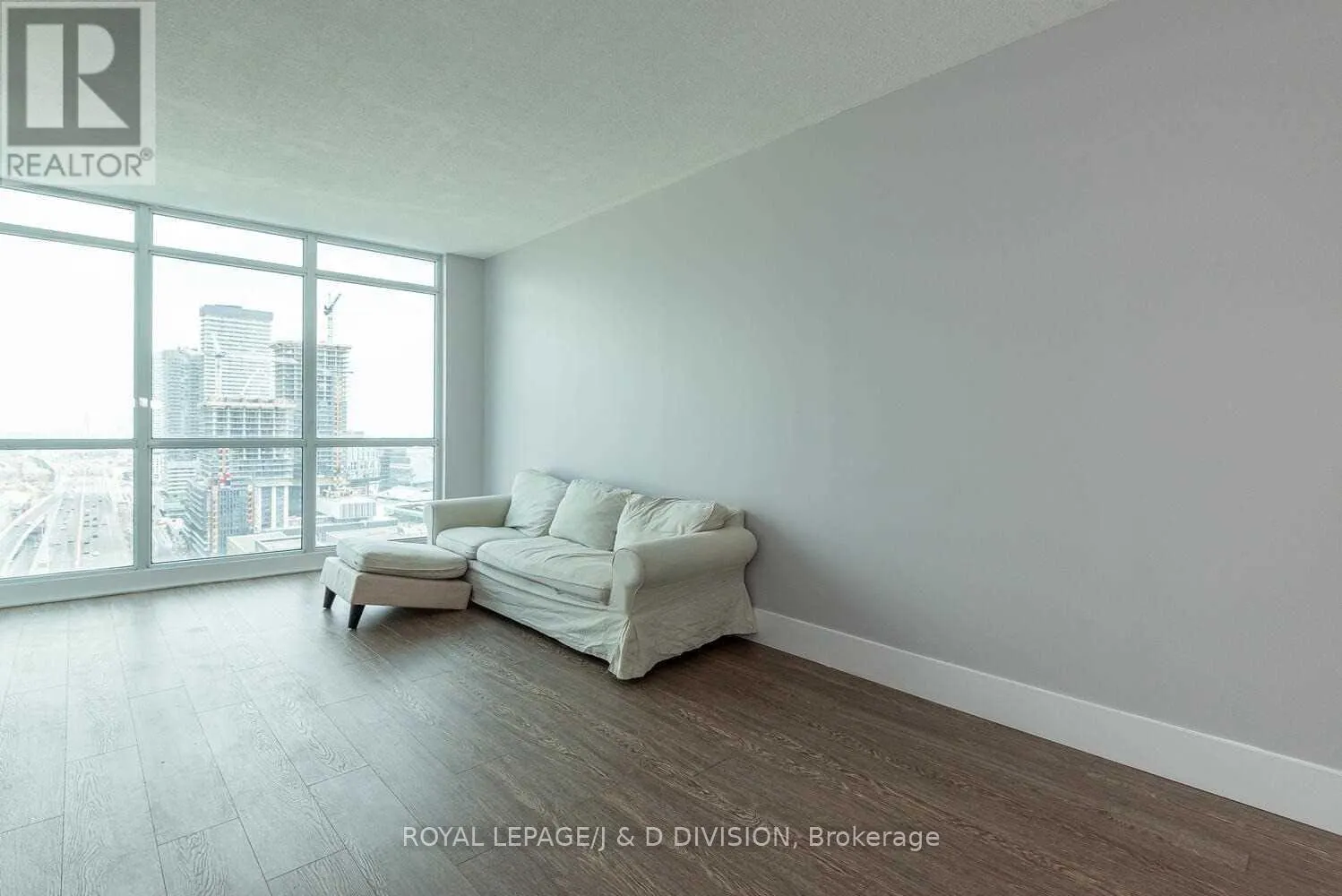 2409 - 18 YONGE STREET