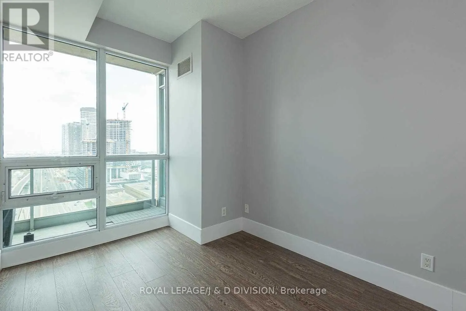 2409 - 18 YONGE STREET