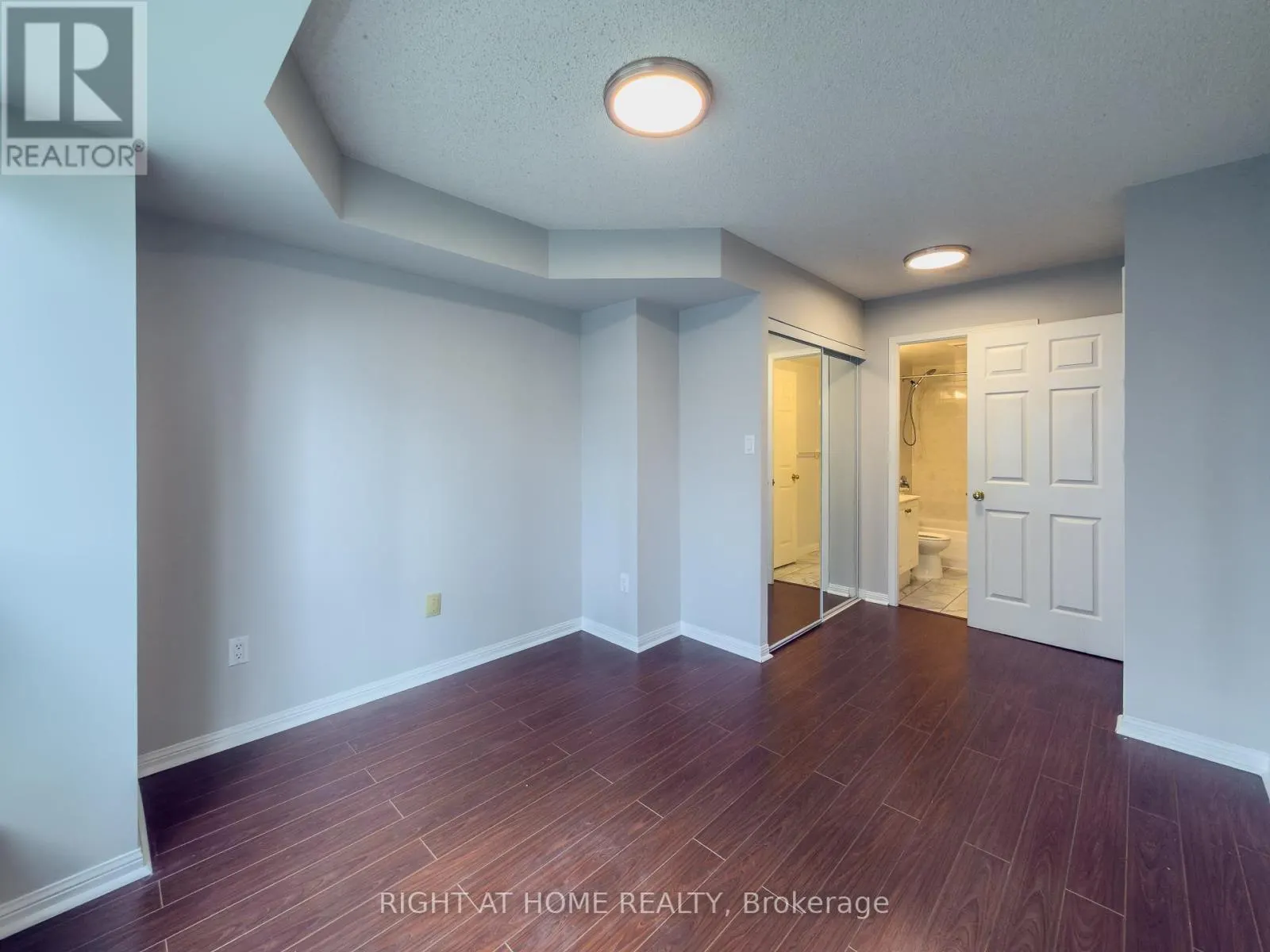 801 - 23 LORRAINE DRIVE