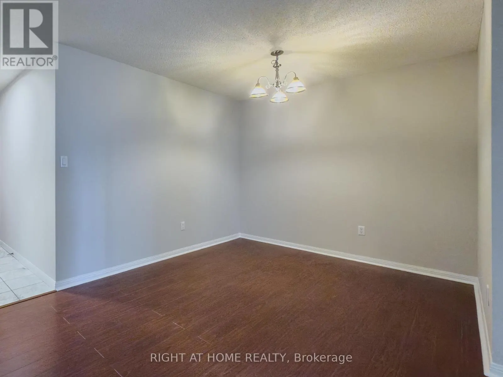801 - 23 LORRAINE DRIVE