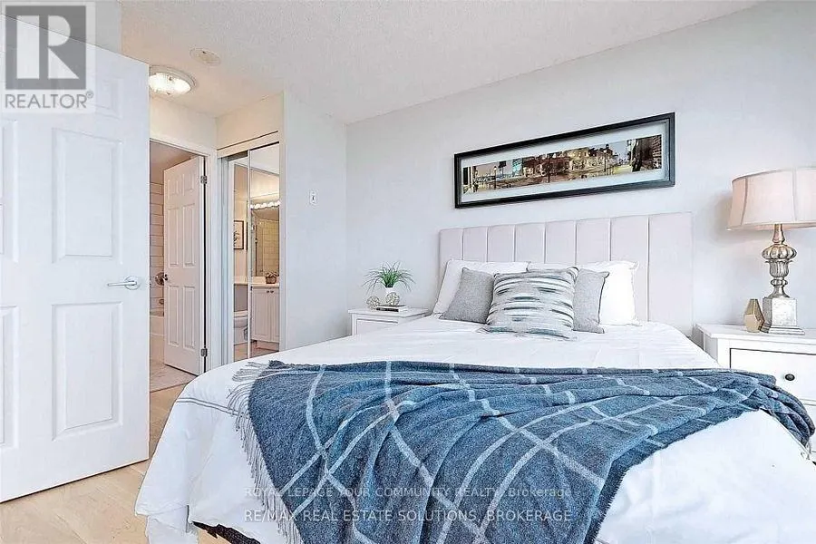 1808 - 219 FORT YORK BOULEVARD
