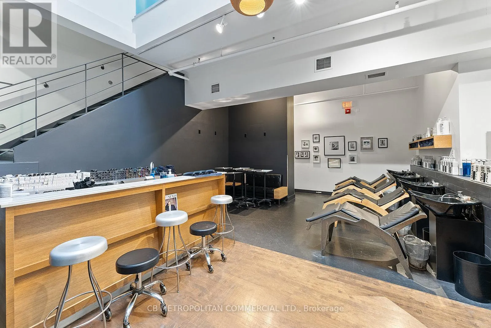 269 QUEEN STREET W