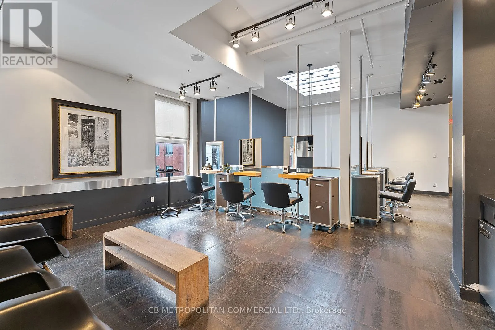 269 QUEEN STREET W