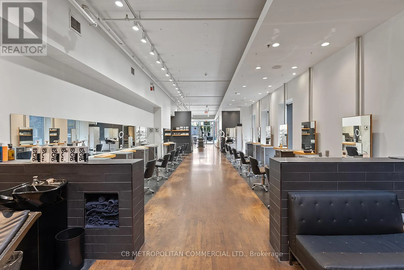269 QUEEN STREET W