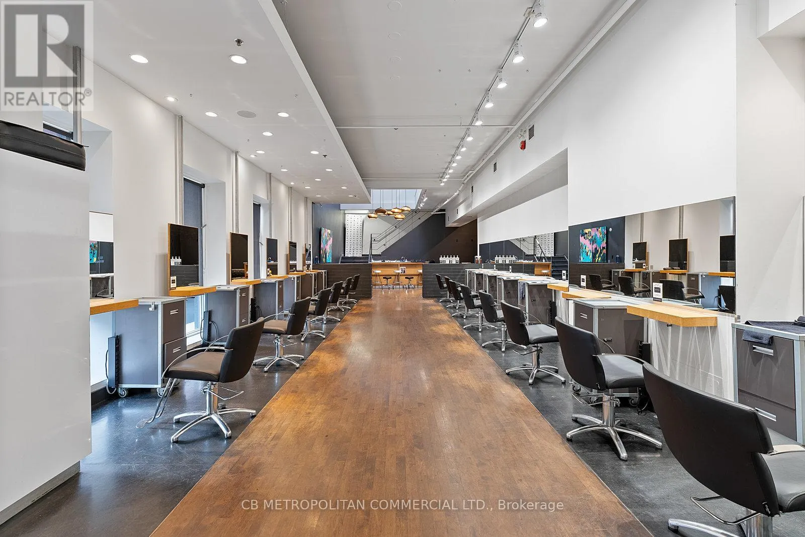 269 QUEEN STREET W