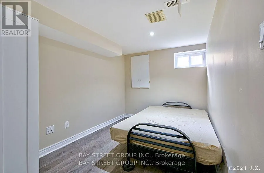 67 GROVE PARK CRESCENT