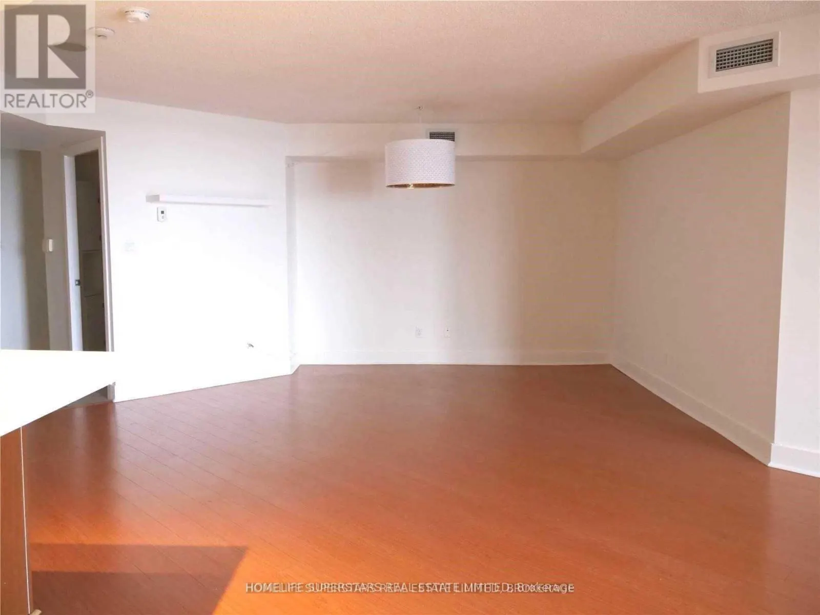 708 - 550 QUEENS QUAY W
