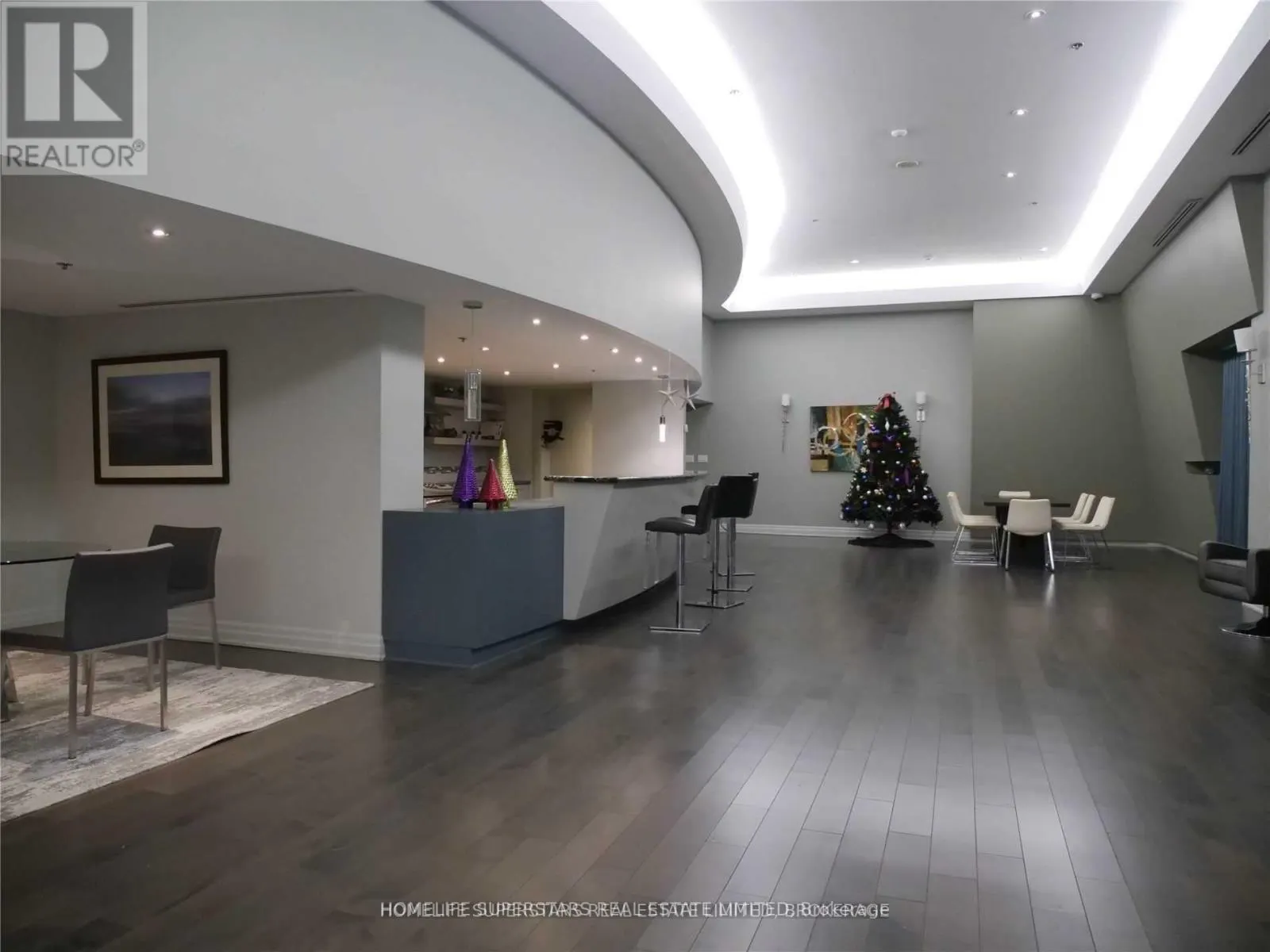 708 - 550 QUEENS QUAY W