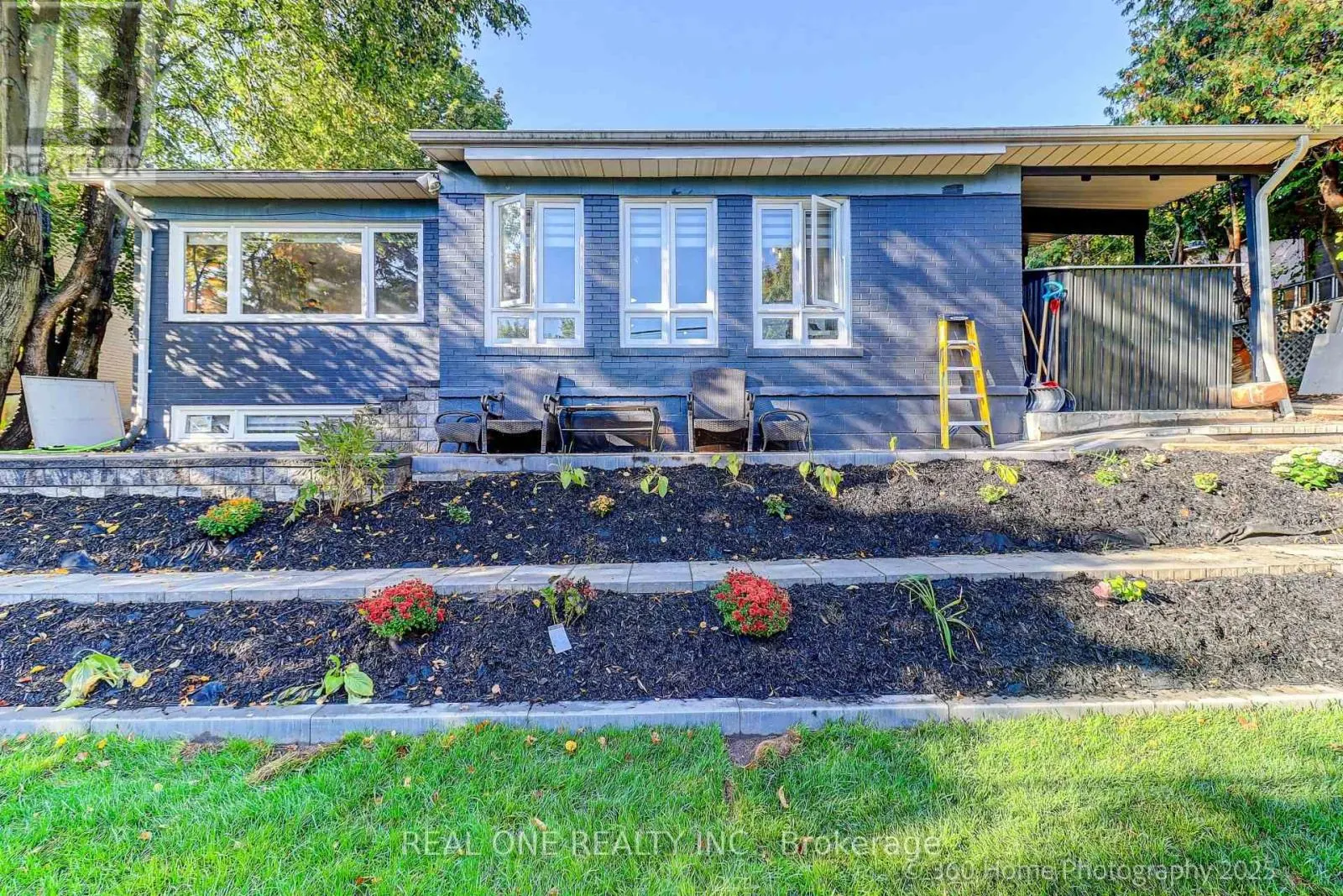 10 NORTH HILLS TERRACE