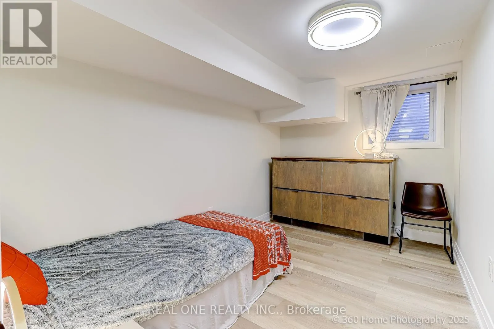 10 NORTH HILLS TERRACE