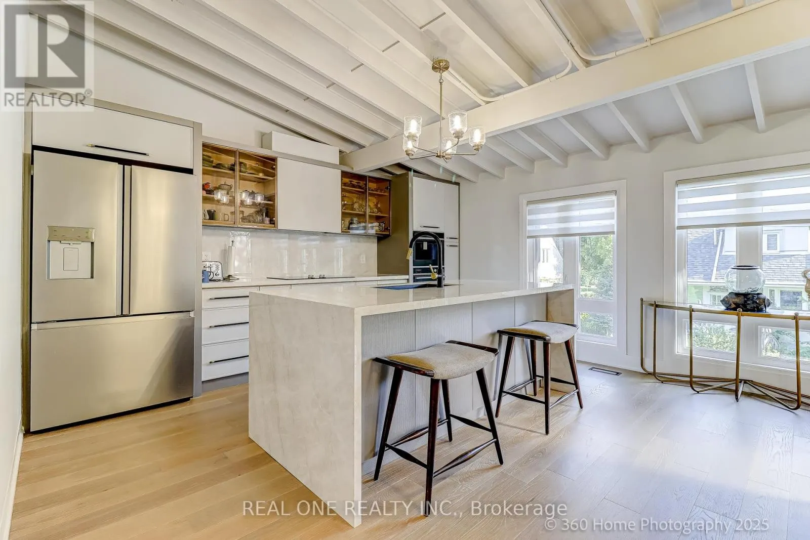 10 NORTH HILLS TERRACE
