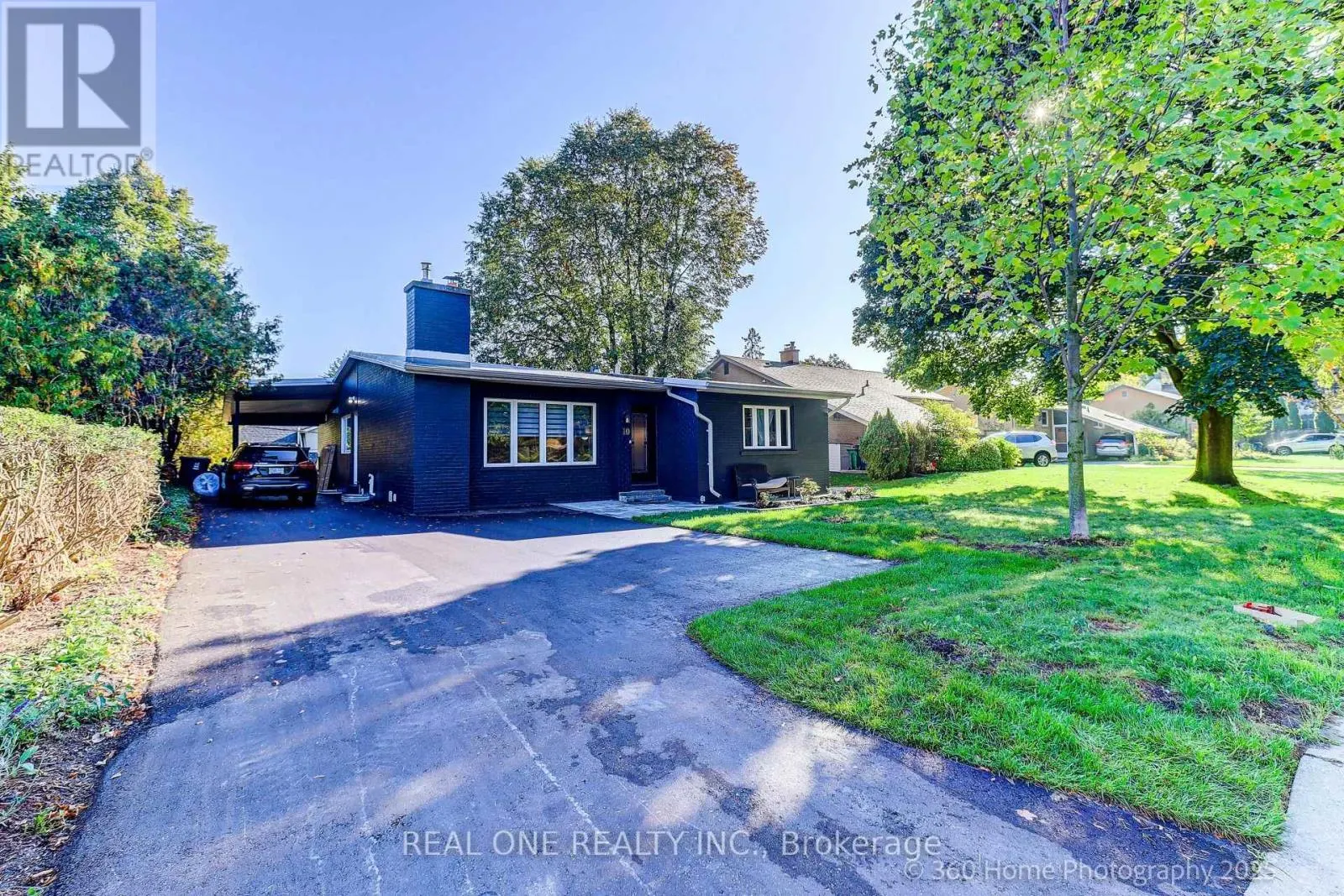 10 NORTH HILLS TERRACE