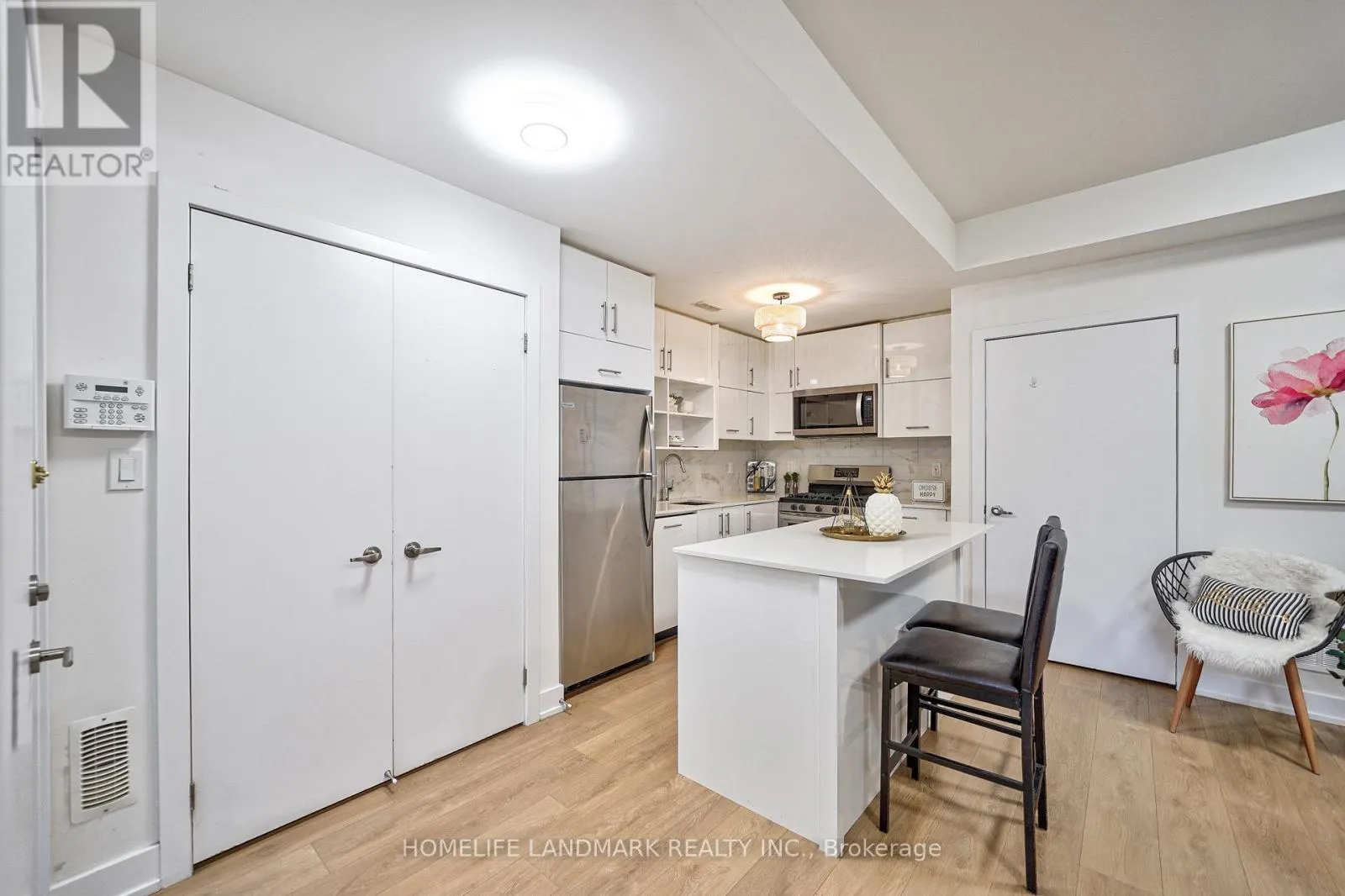 107 - 128 FAIRVIEW MALL DRIVE