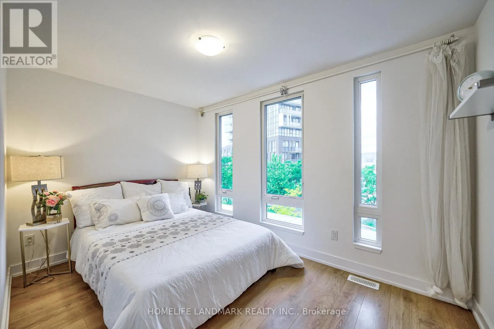 107 - 128 FAIRVIEW MALL DRIVE