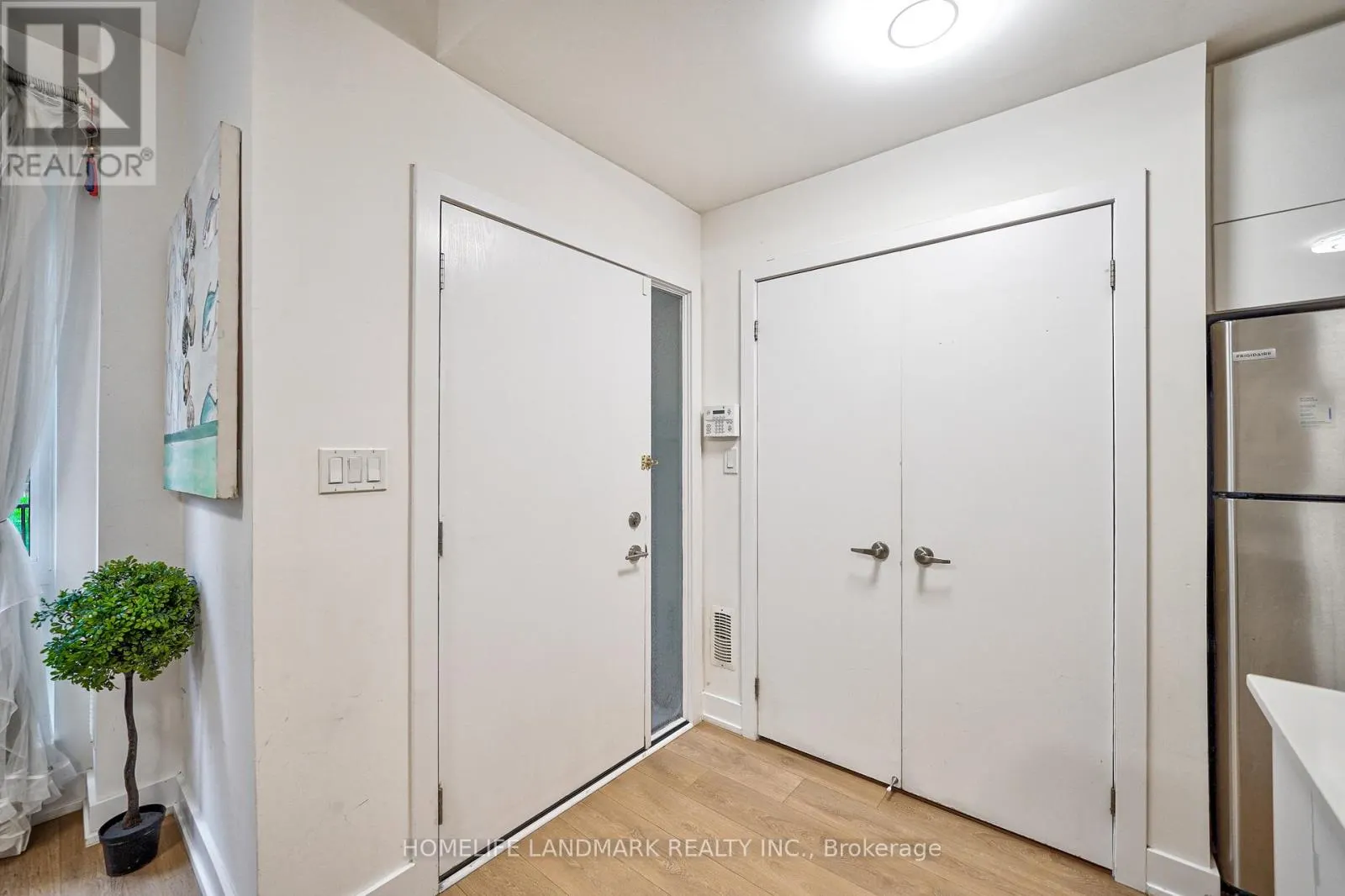107 - 128 FAIRVIEW MALL DRIVE