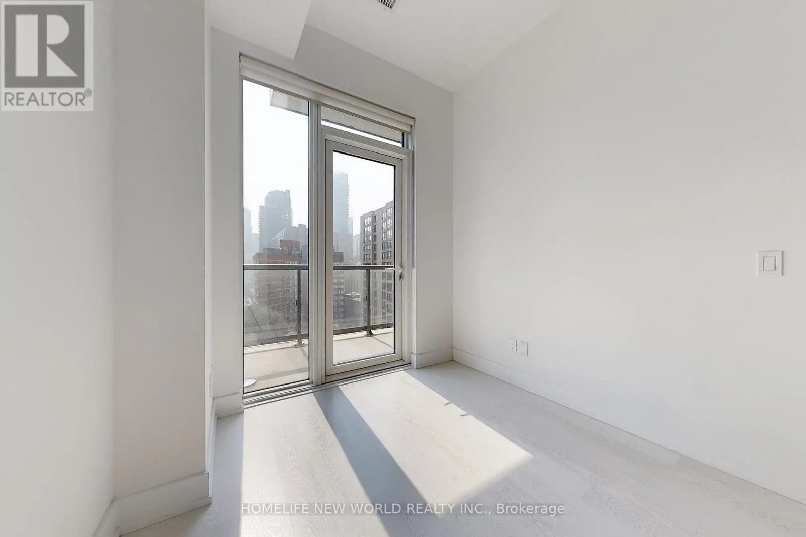 1004 - 308 JARVIS STREET