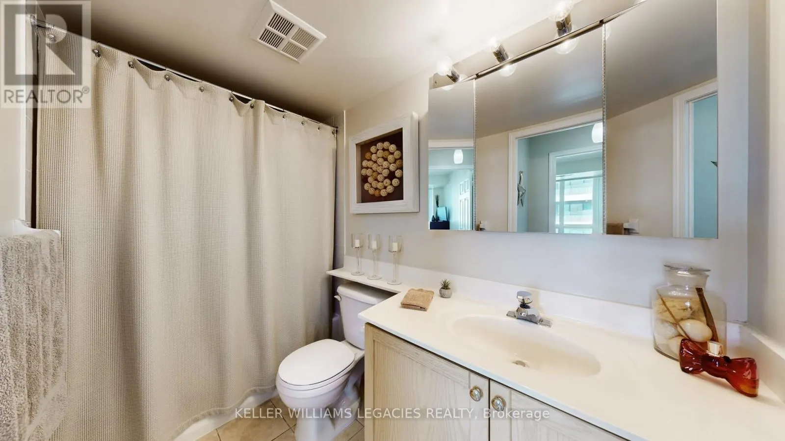 LPH01 - 28 OLIVE AVENUE