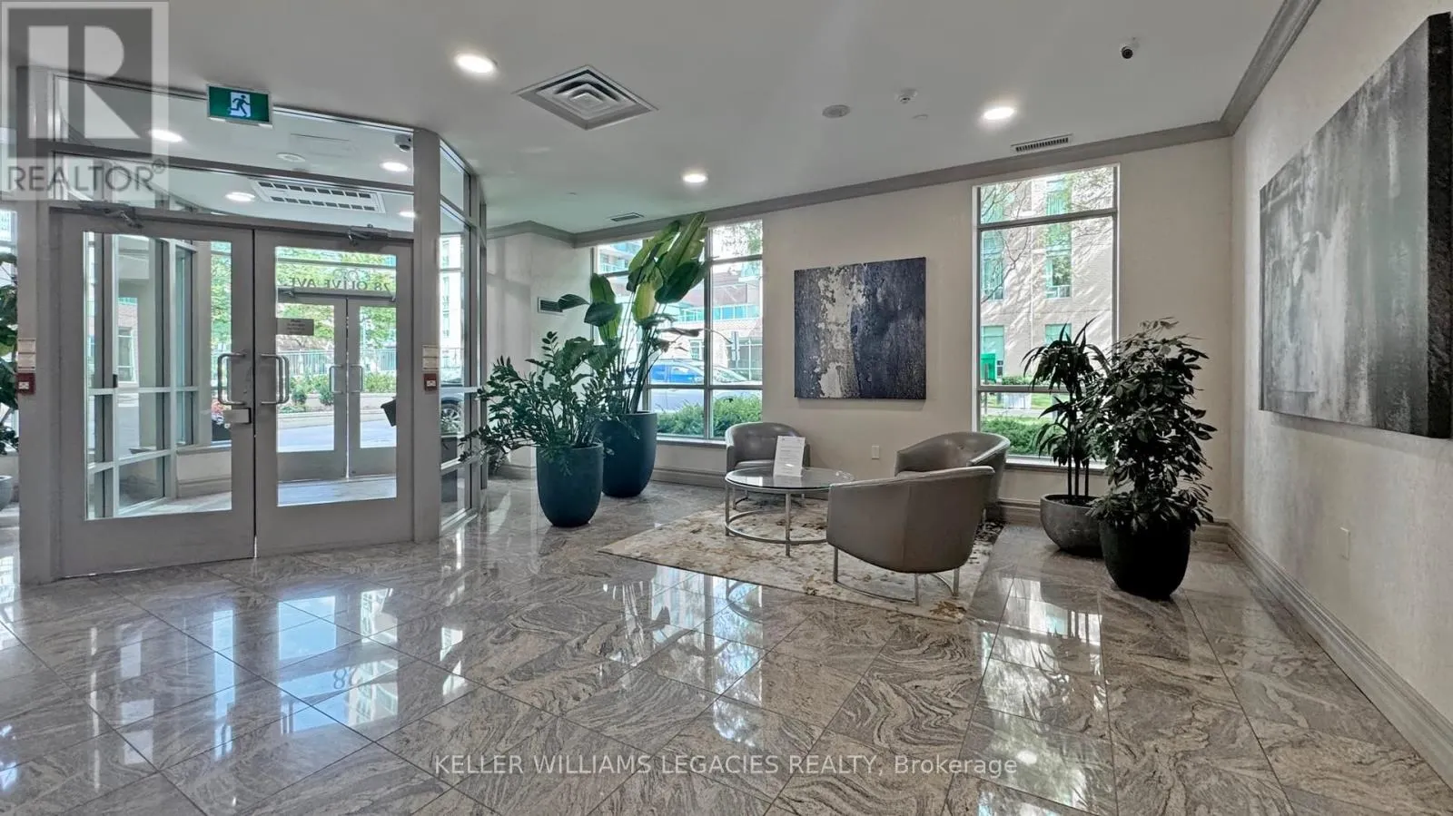 LPH01 - 28 OLIVE AVENUE