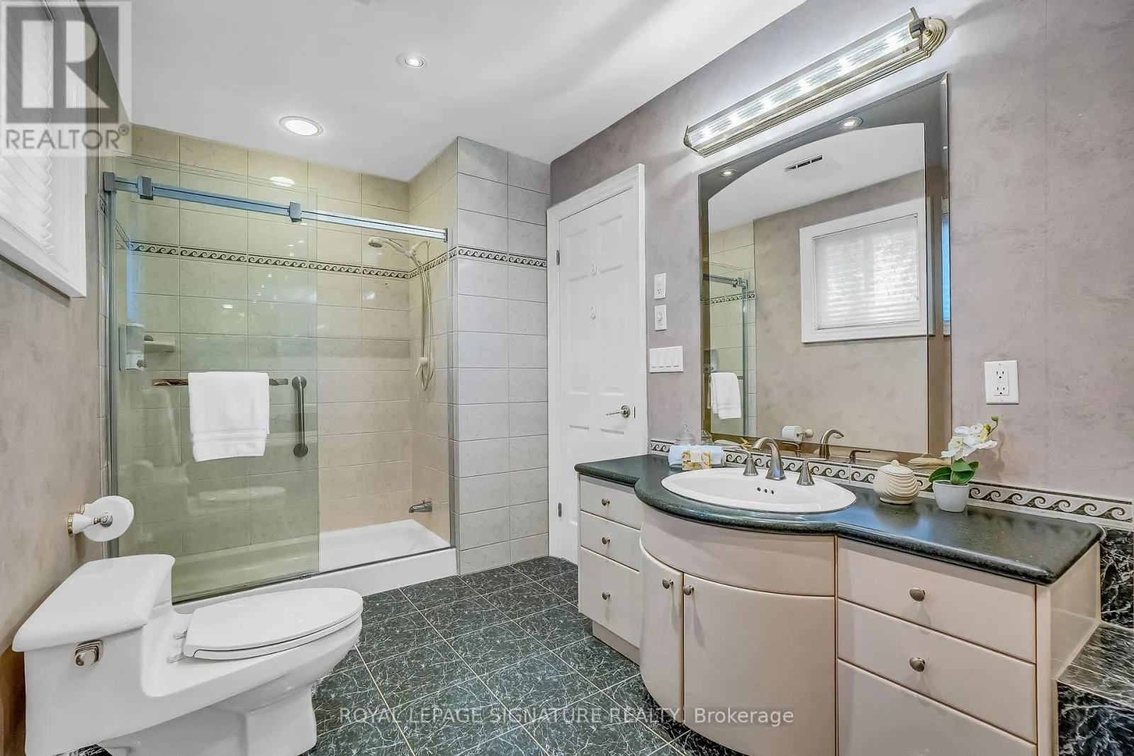 18 MISTFLOWER ROAD