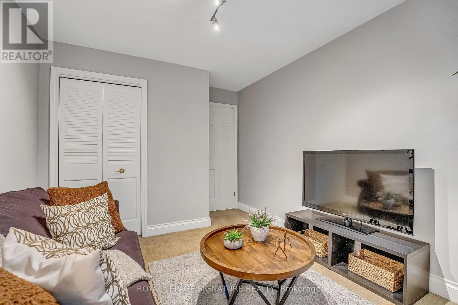 18 MISTFLOWER ROAD