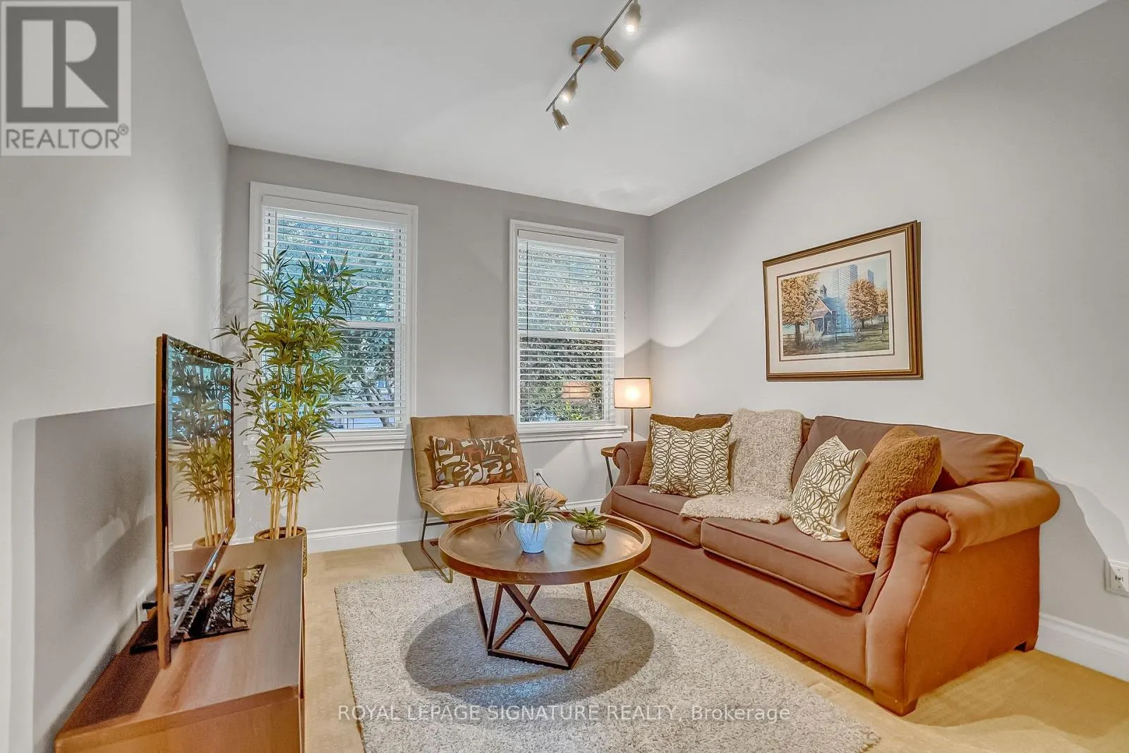 18 MISTFLOWER ROAD