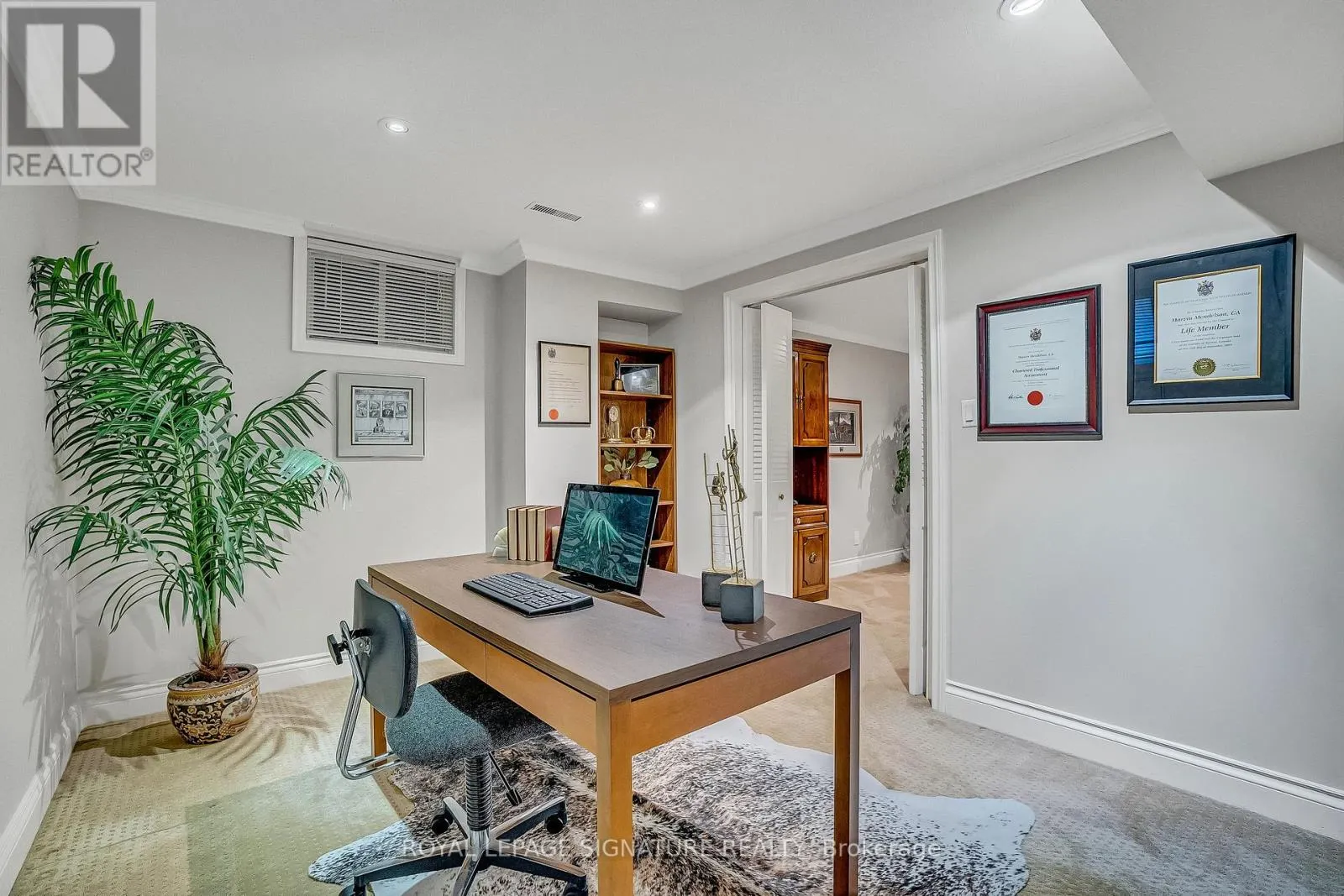18 MISTFLOWER ROAD