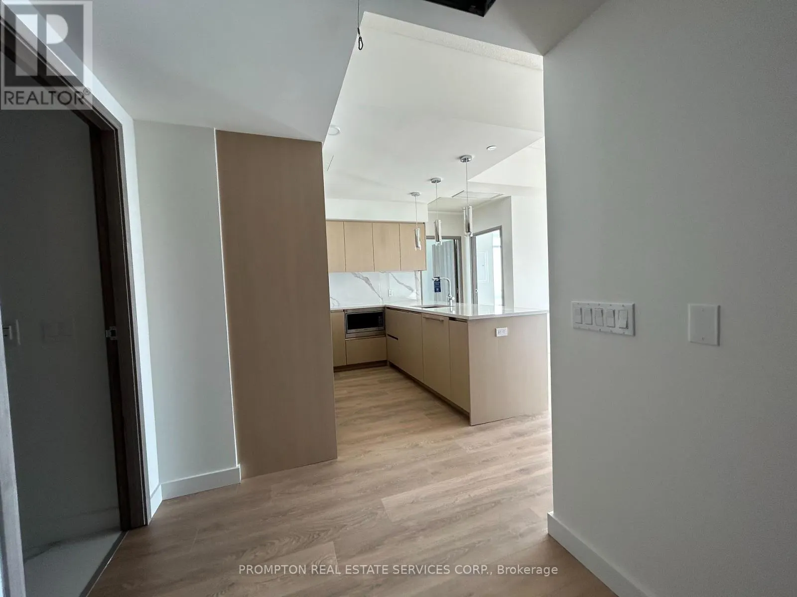 6106 - 3 CONCORD CITYPLACE WAY