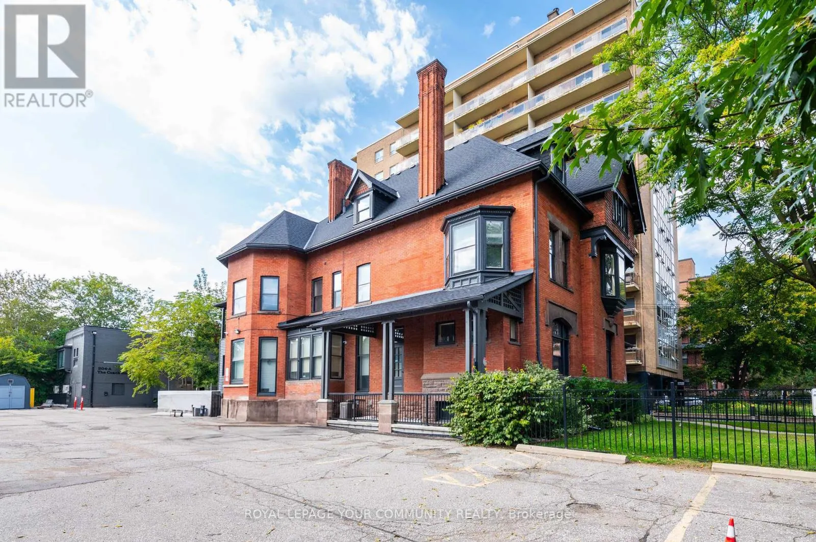 109 - 204 ST. GEORGE STREET