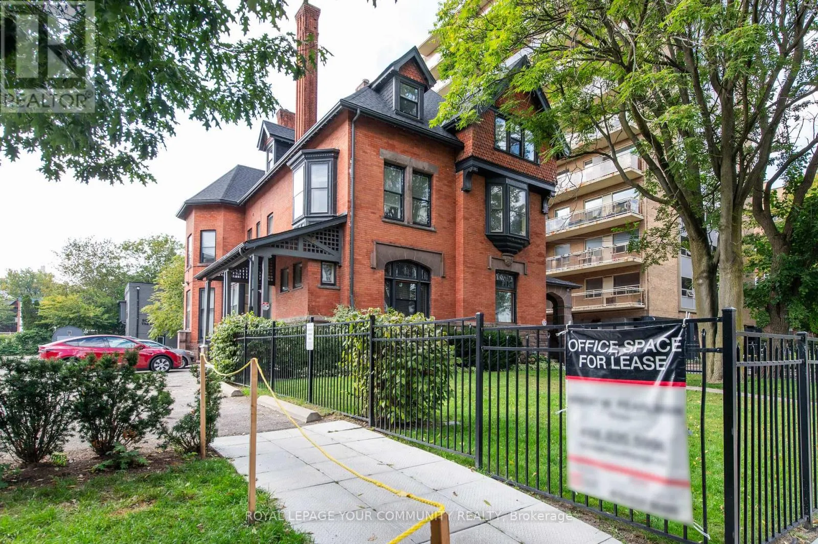 109 - 204 ST. GEORGE STREET