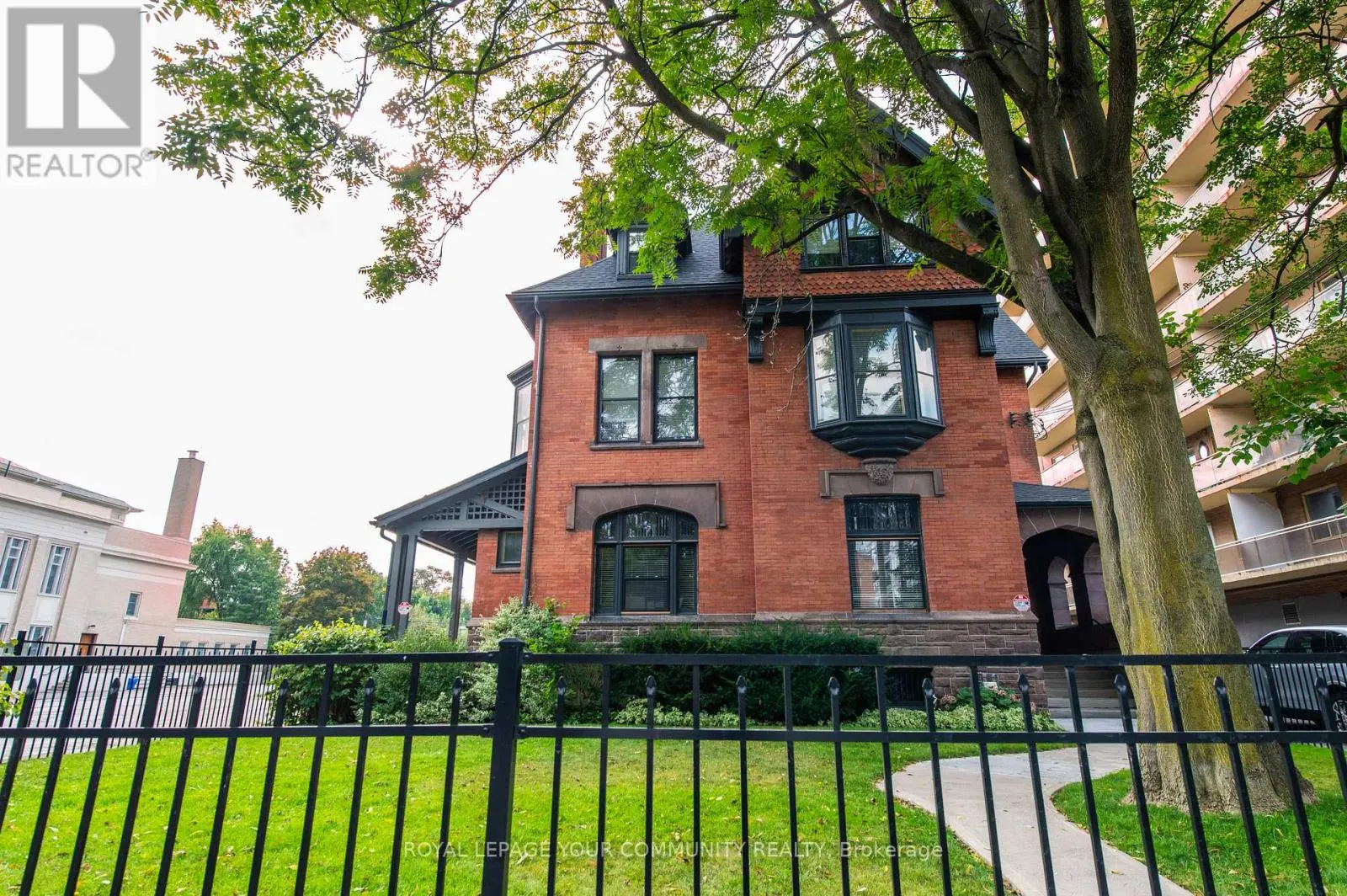 109 - 204 ST. GEORGE STREET