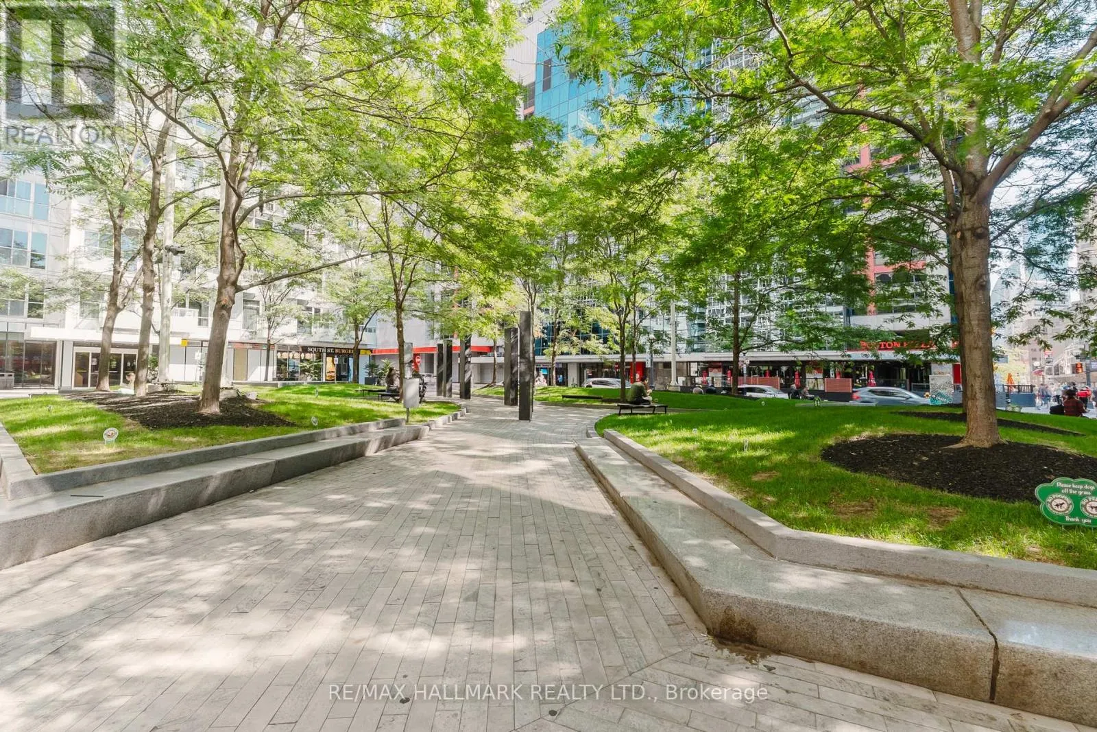 2213 - 300 FRONT STREET W