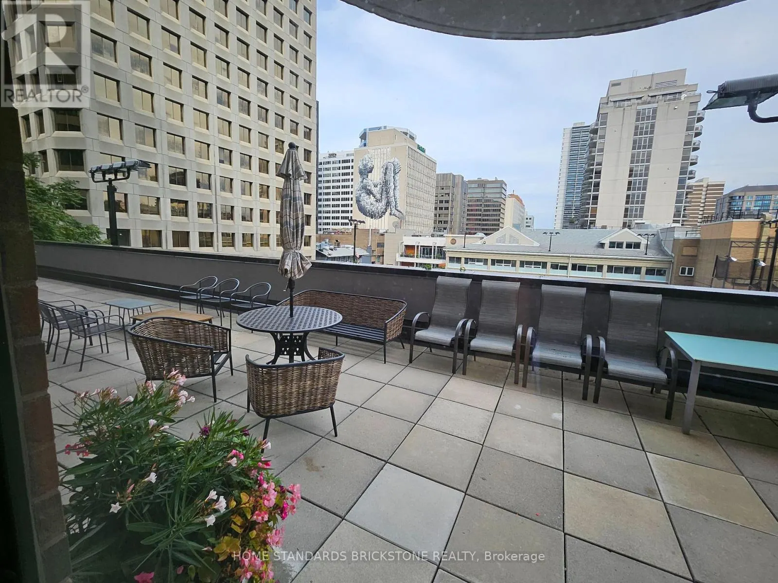 803 - 47 ST CLAIR AVENUE W